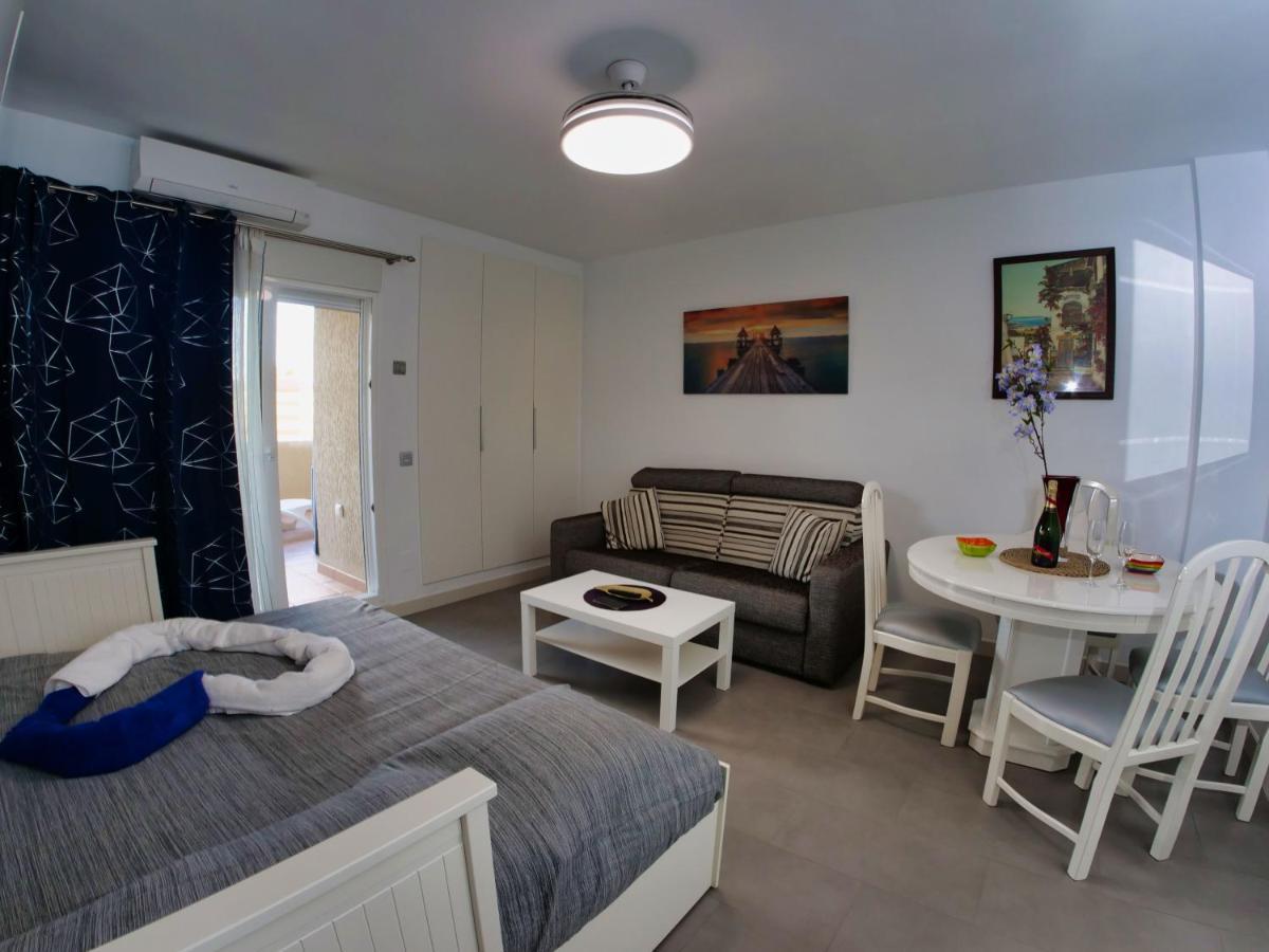 Benalbeach Playa - Estudio En เบนัลมาเดนา ภายนอก รูปภาพ